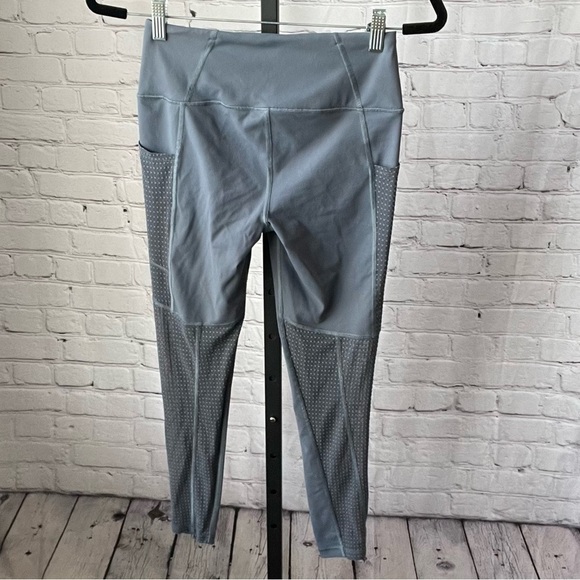 Victoria's Secret Knockout Leggings Grey Size Small - Picture 2 of 3